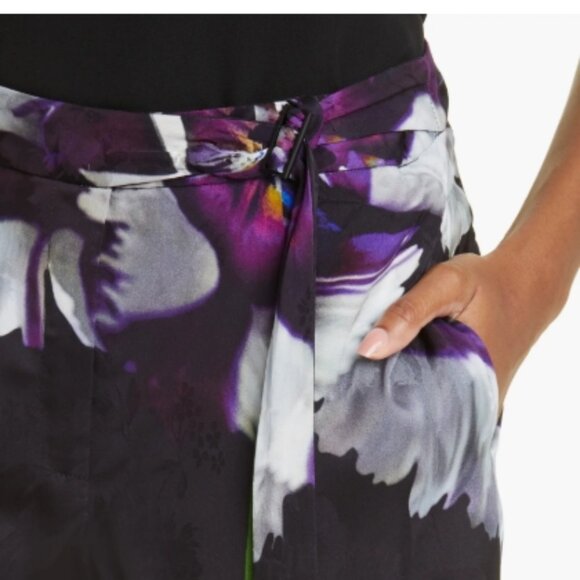 NWOT Jason Wu Collection Floral-Print Black Bermuda Shorts Tie Detail XS $1295 - Picture 2 of 9